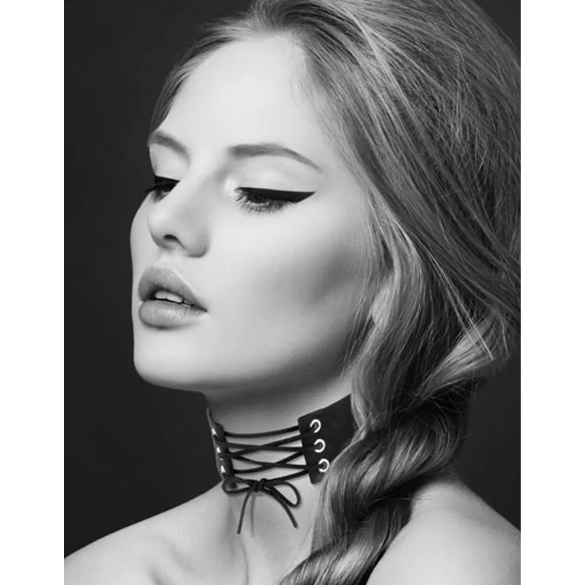 Schwarzes Lederhalsband SM mit Schnürung – CC6060020010