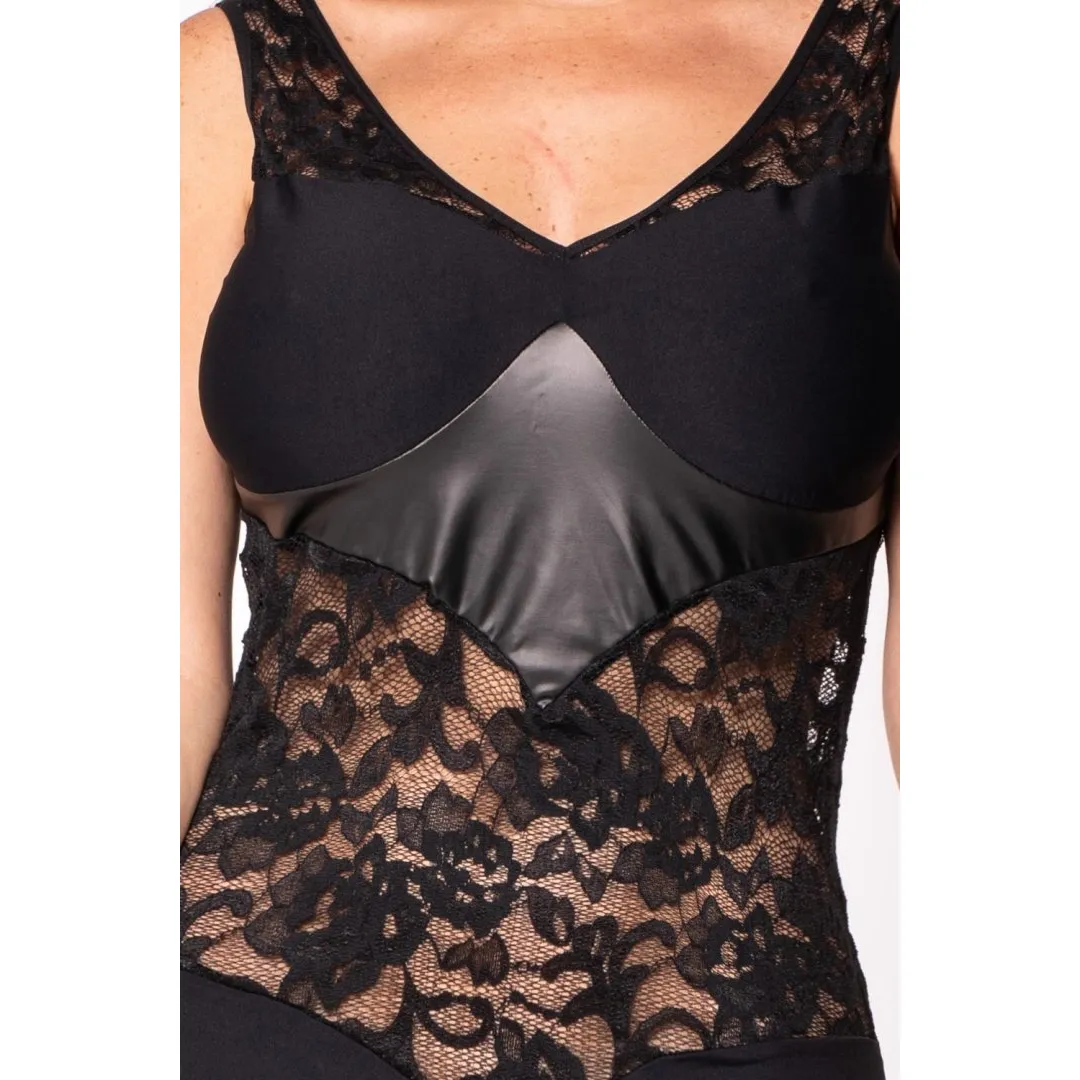 Cocktailkleid mit Spitzen- und Wetlook-Einsätzen - LDW1 – Bild 4