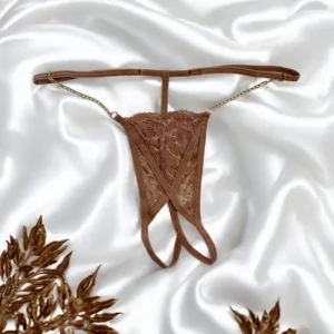 Taupefarbener Spitzenstring offen mit goldenen Ketten – PA01MTAUPE