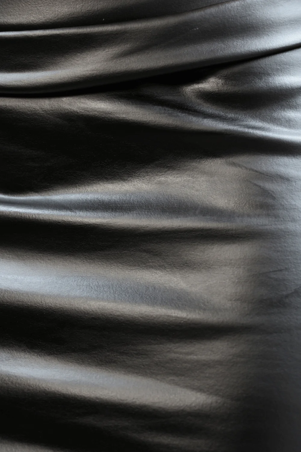 Schwarzer Rock aus mattem Kunstleder Sifia - LSL5-S – Bild 7